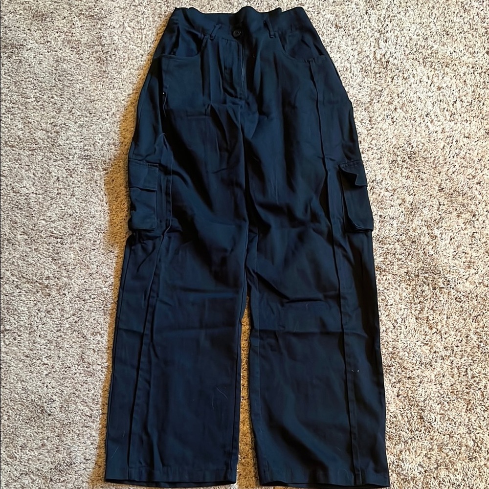PrettyLittleThing Women's Black Cargo Pants
